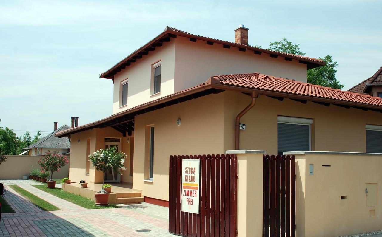 Kalvin Utcai Apartmanok Hajdúszoboszló 외부 사진